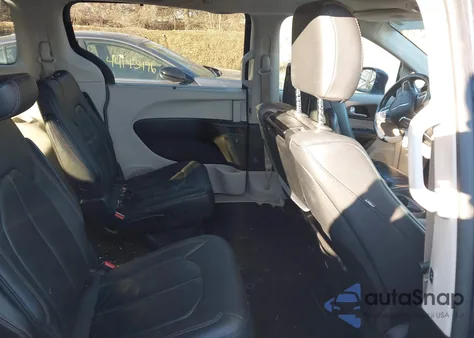 2018 Chrysler Pacifica Touring L Plus из США, поврежденный, VIN 2C4RC1EG1JR106393